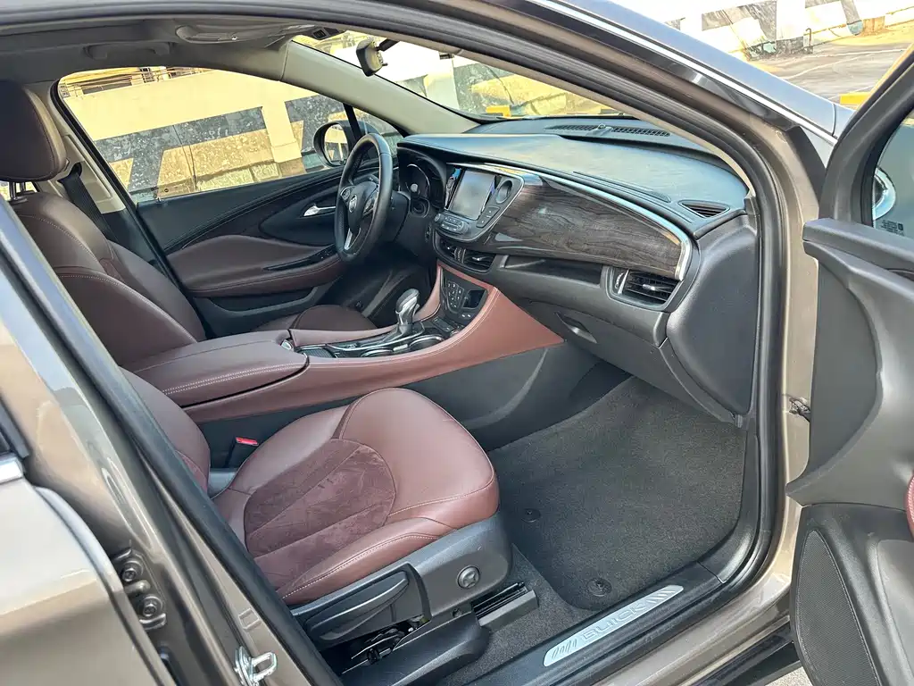 Buick Envision Plus — миниатюра 13