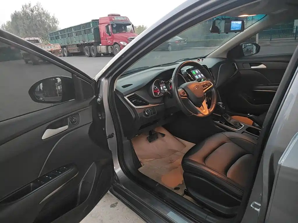 Chevrolet Monza — миниатюра 16