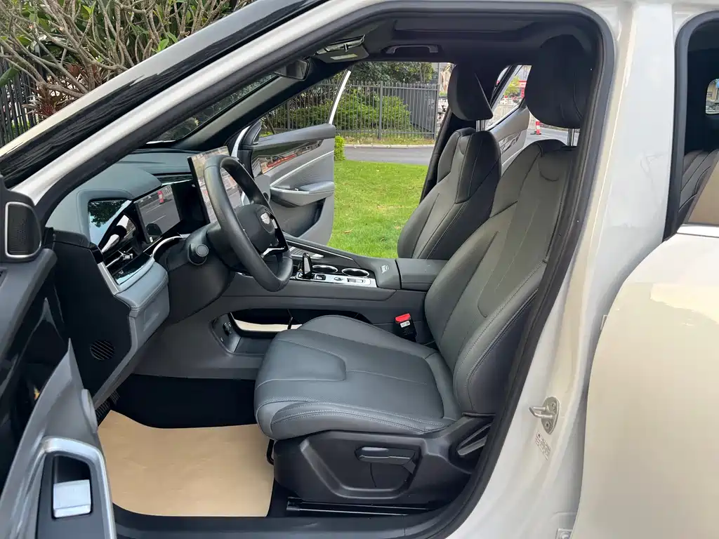 Geely Boyue — миниатюра 10