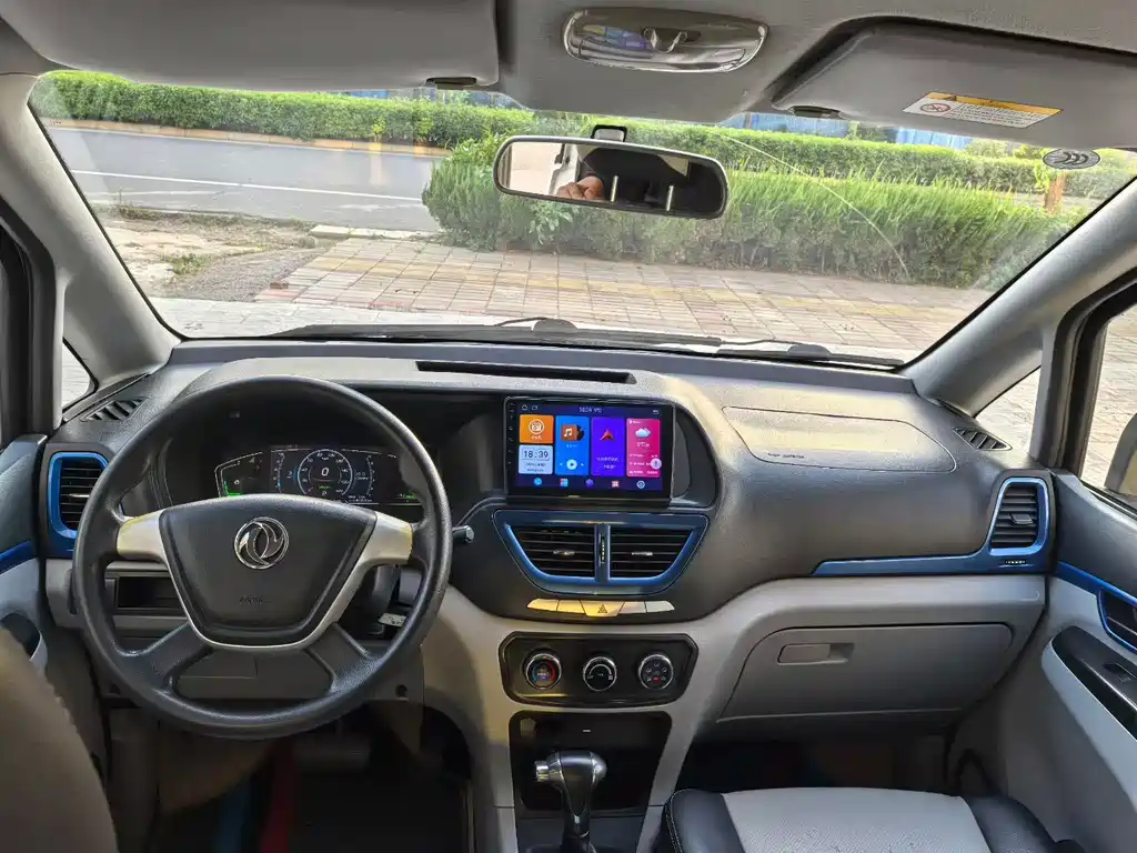 Dongfeng Succe 2019 7 мест
