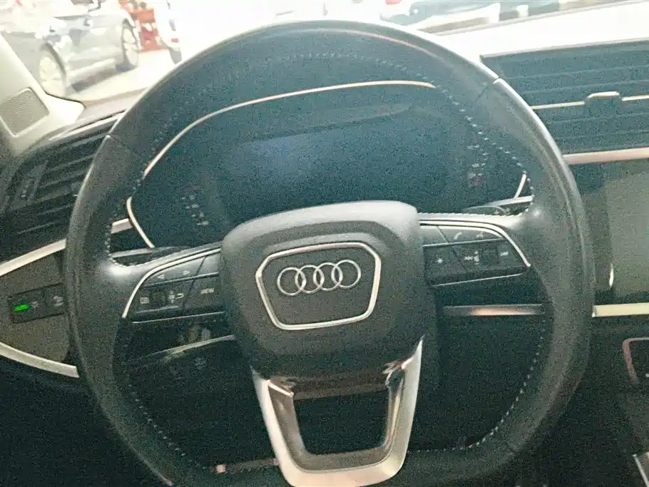 Audi Q3 — фотографии объявления, Фото 15