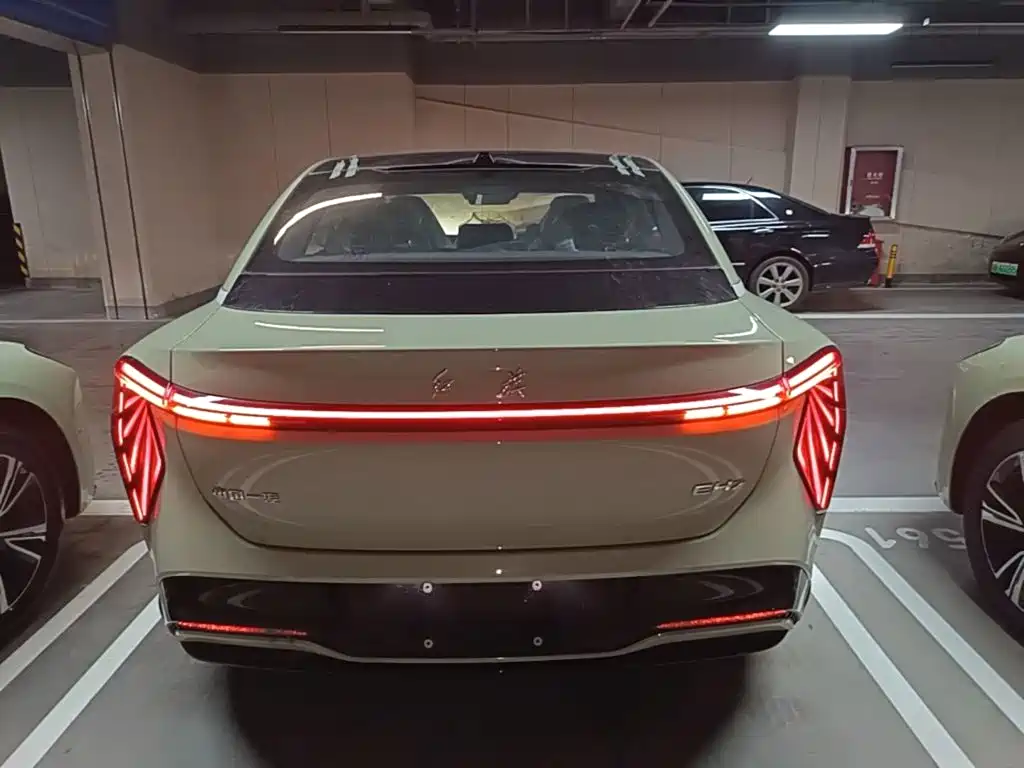 Hongqi EH7 2025 690