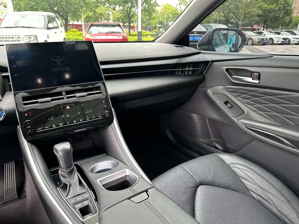 Toyota Avalon — миниатюра 16
