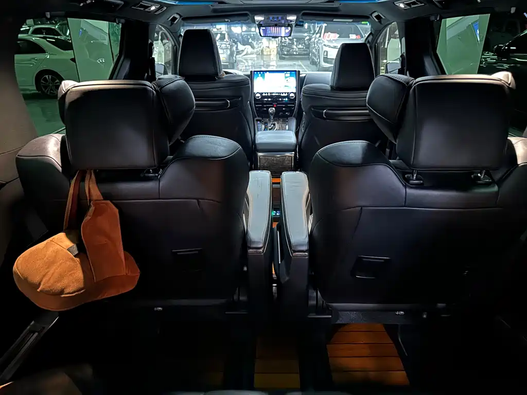 Toyota Alphard 2019 2.5L Luxury