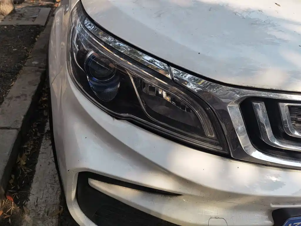 Geely Vision X3 — миниатюра 7
