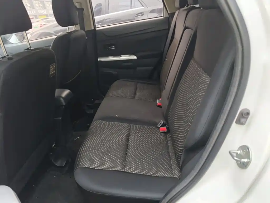 Mitsubishi ASX — миниатюра 17