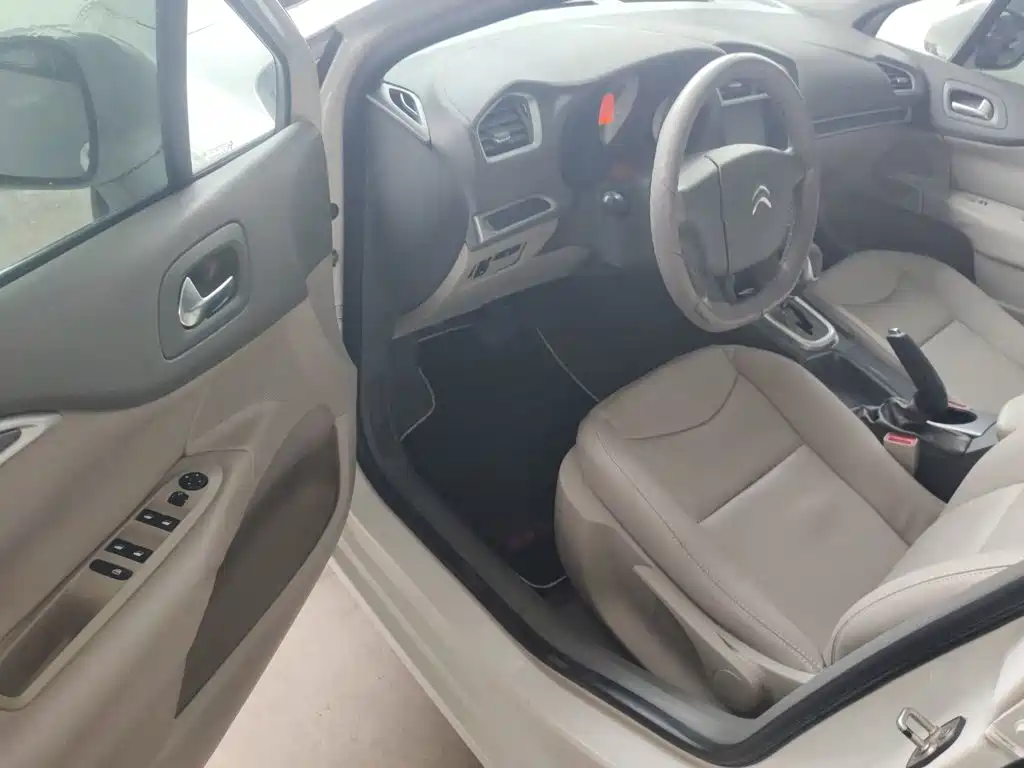 Citroen C4L — миниатюра 16