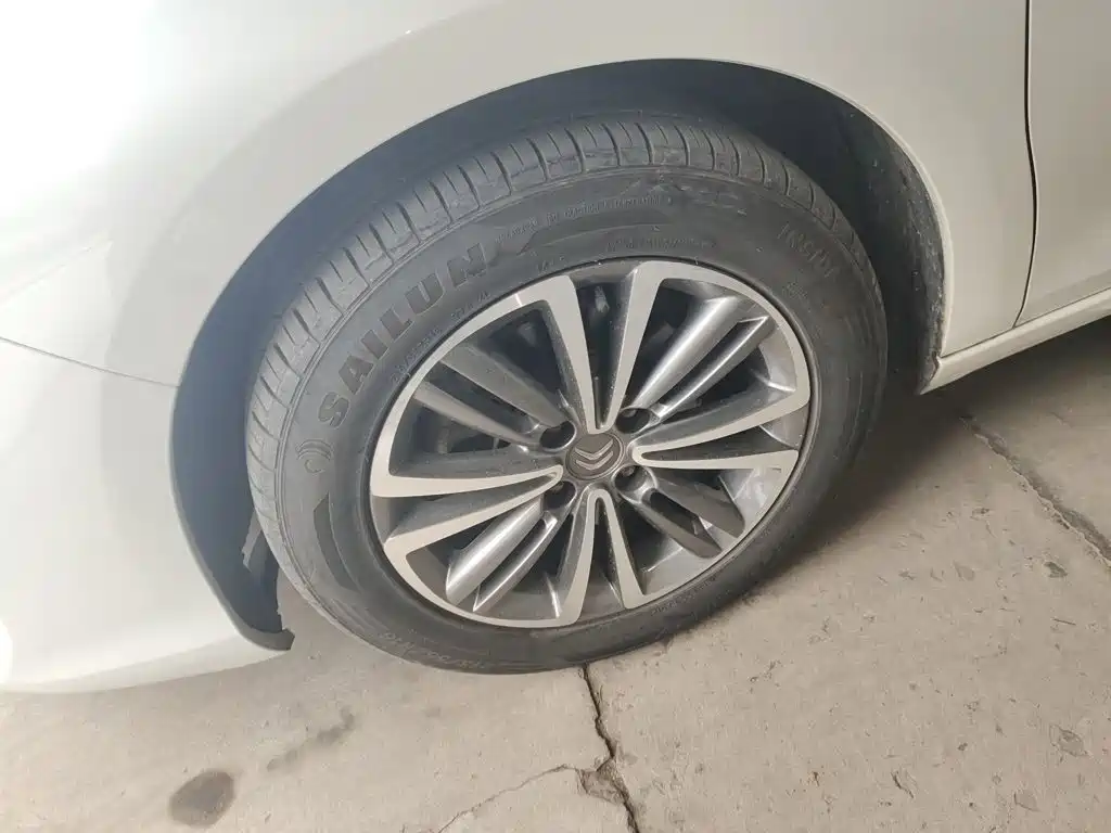 Citroen C4L — миниатюра 23
