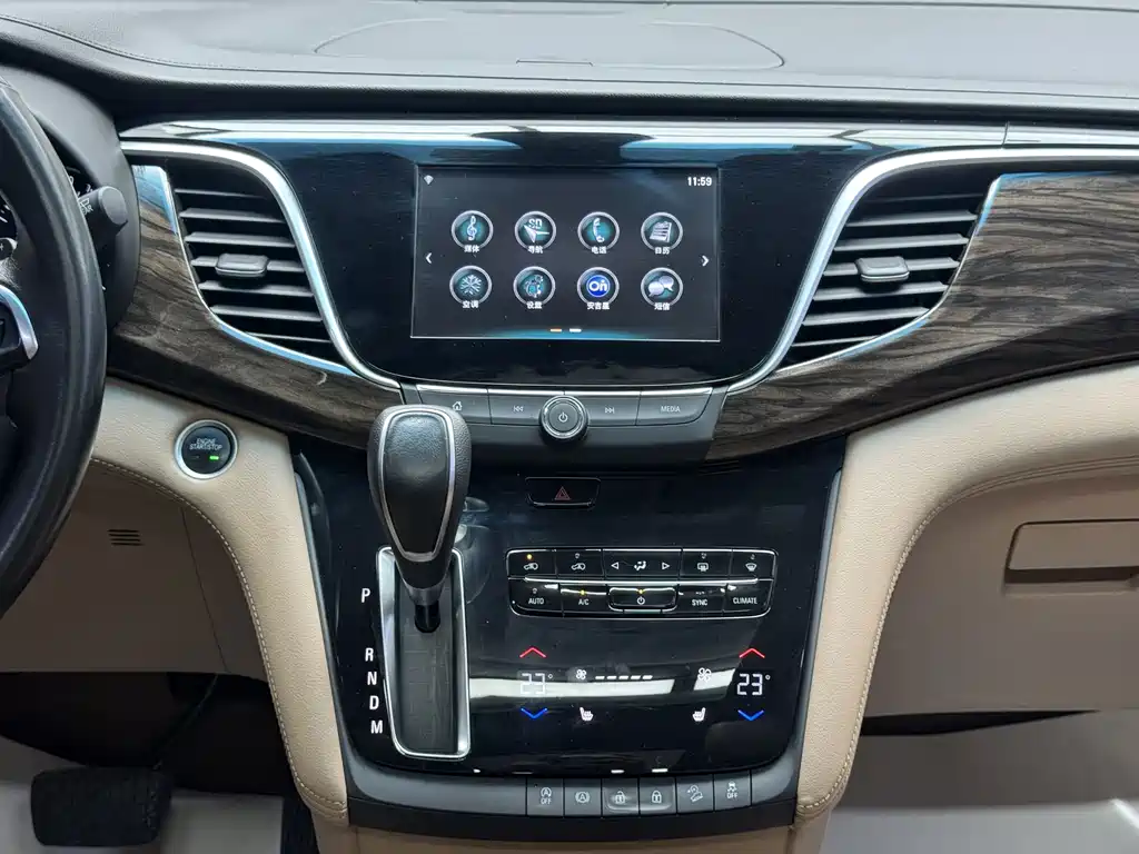 Buick GL8 — миниатюра 14