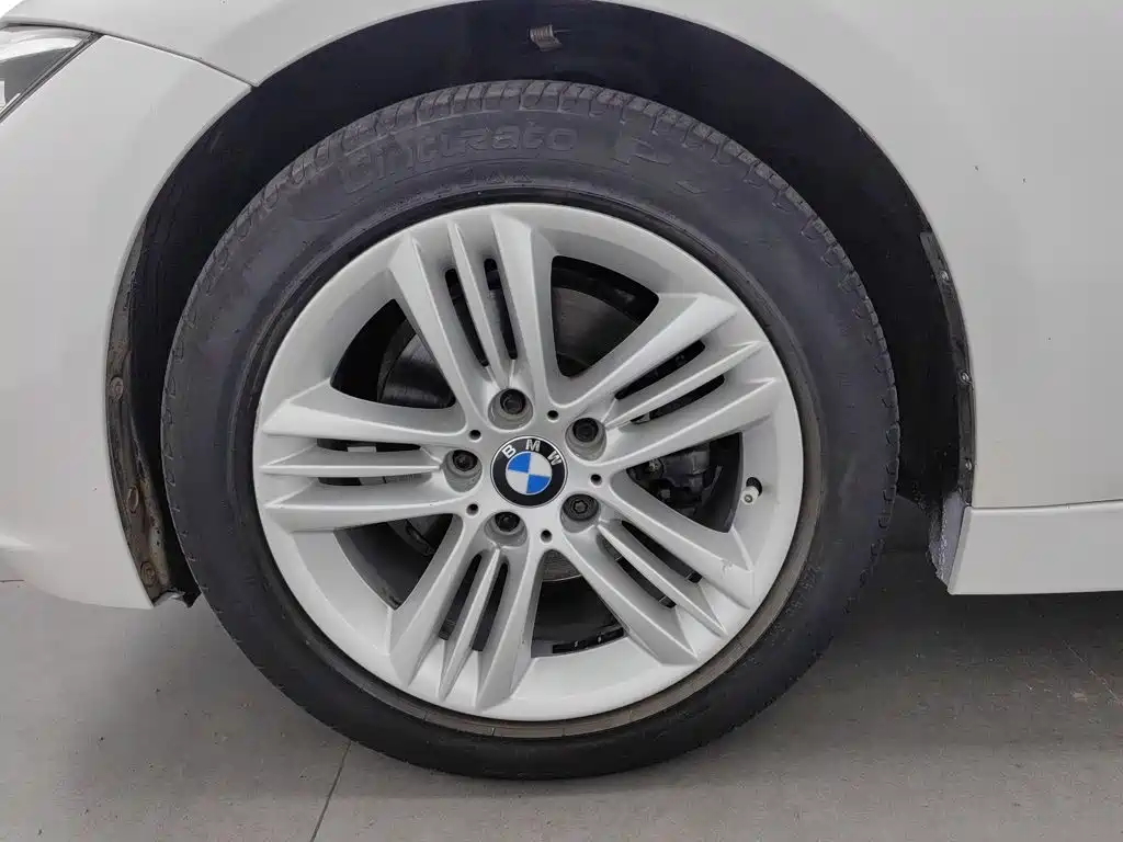BMW 3 Series — миниатюра 17