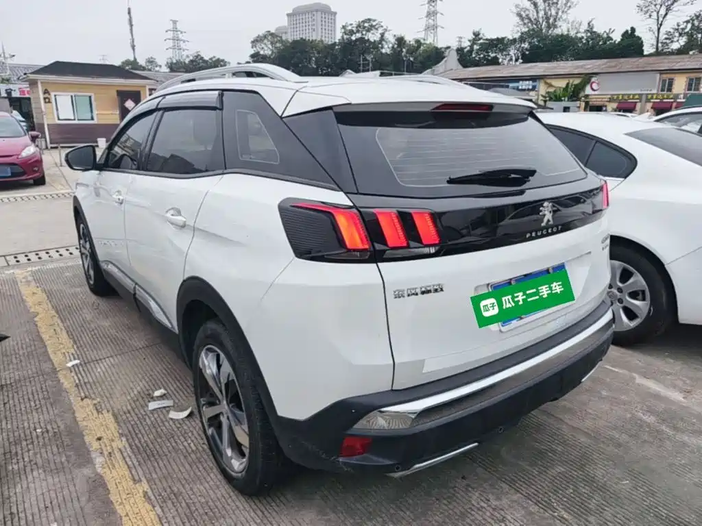 Peugeot 4008 — миниатюра 5