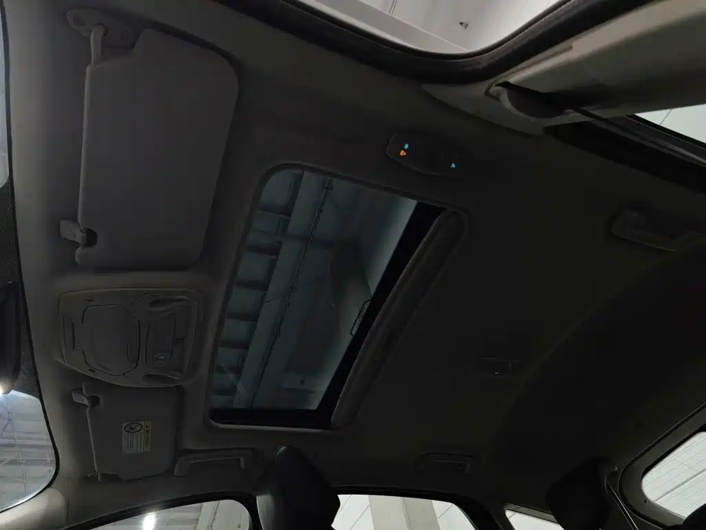 Ford Focus — миниатюра 14