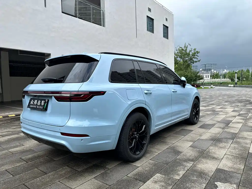 Li Auto ONE 2020 6 мест