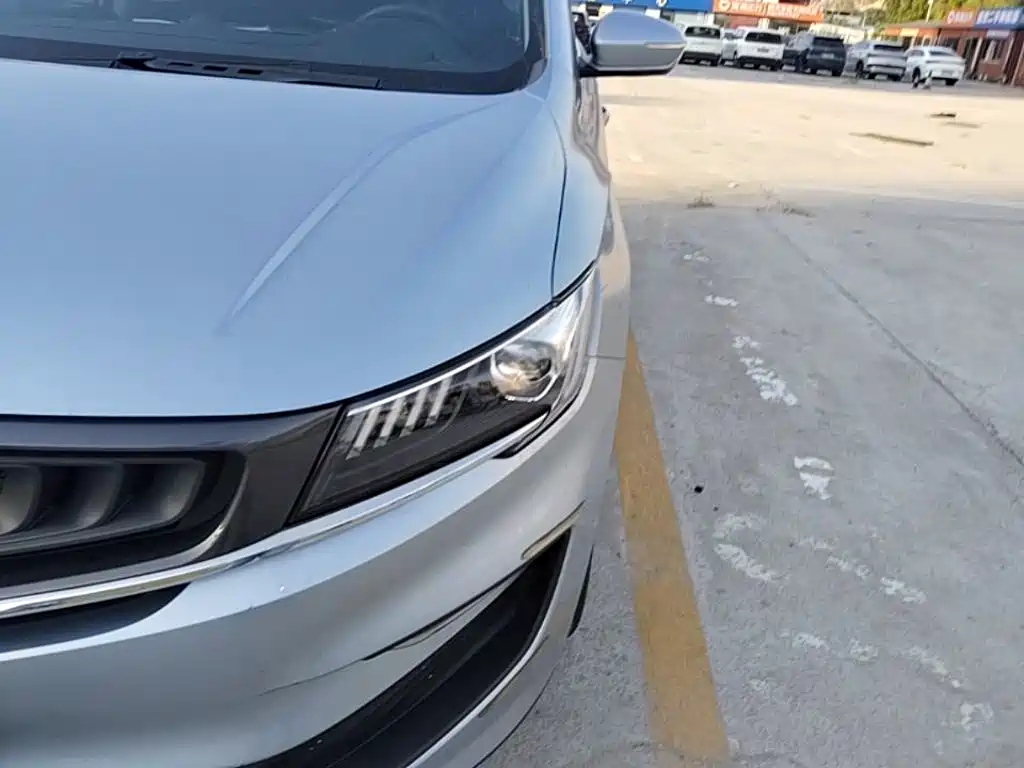Geely Jia Ji — миниатюра 24