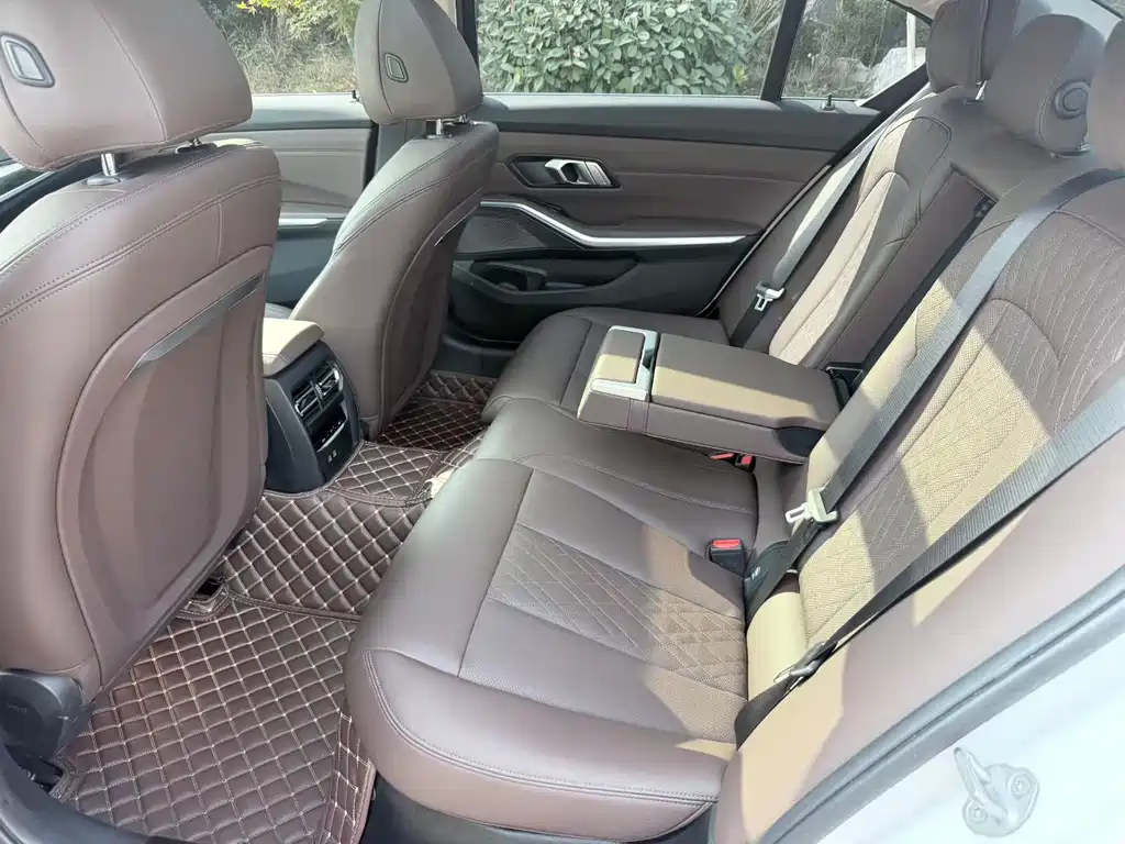 BMW 3 Series — миниатюра 6
