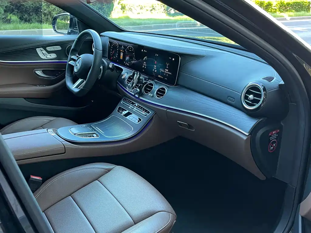 Mercedes-Benz E-Class E 2022 E 300 L Sport Fashion