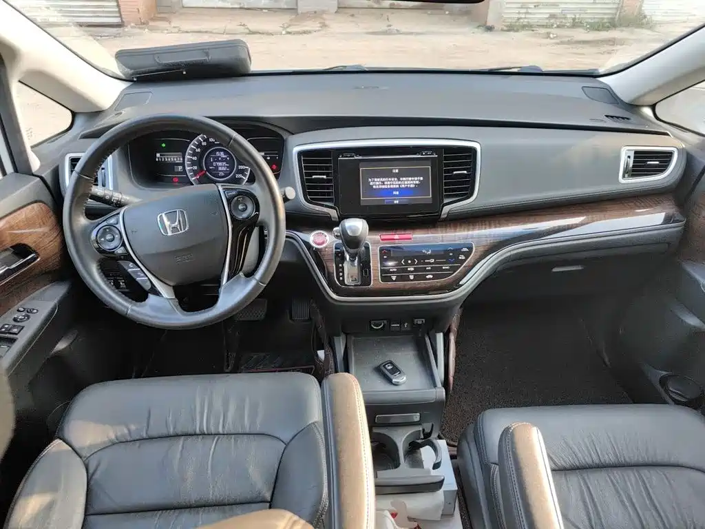Honda Odyssey — миниатюра 5