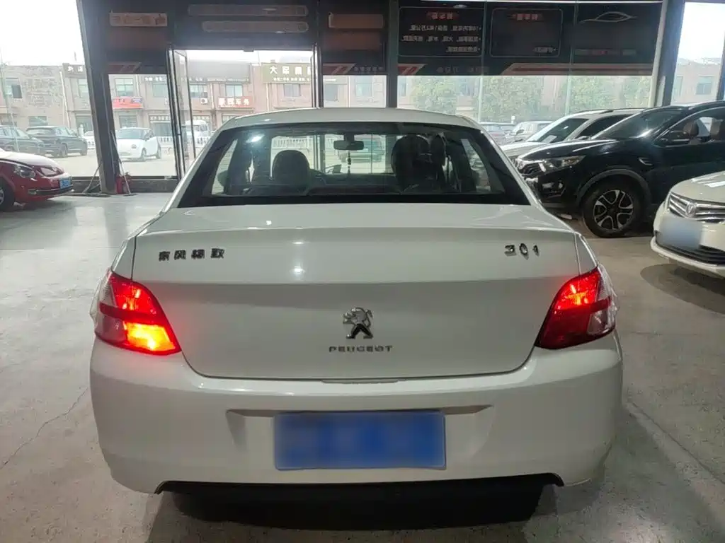 Peugeot 301 — миниатюра 6