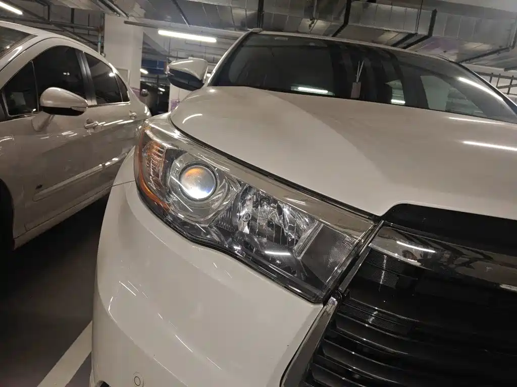 Toyota Highlander — миниатюра 7