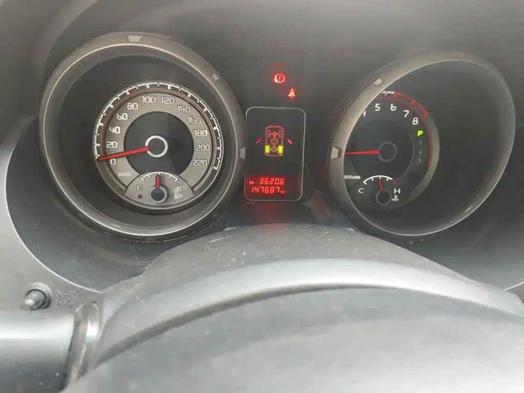 Mitsubishi Pajero (Import) — миниатюра 7