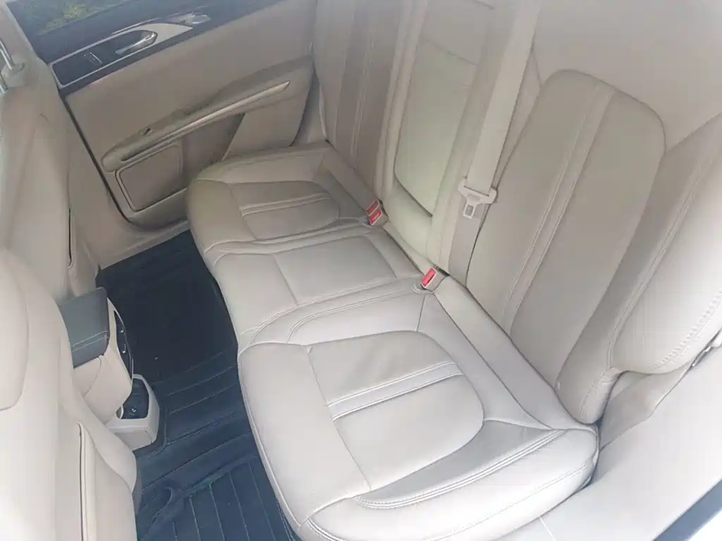 Lincoln MKZ — миниатюра 13