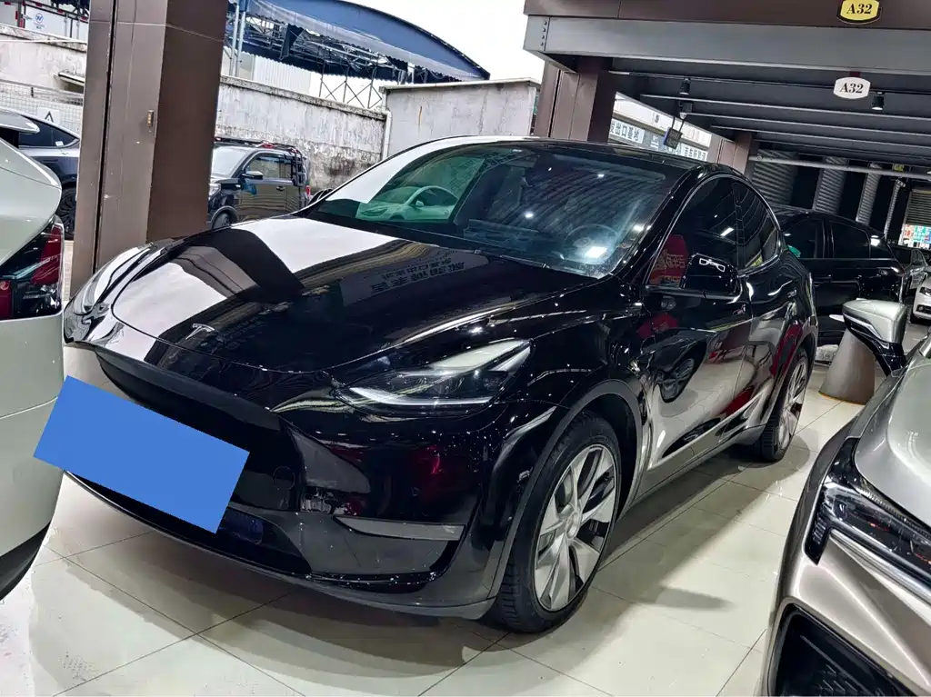 Tesla Model Y 2021