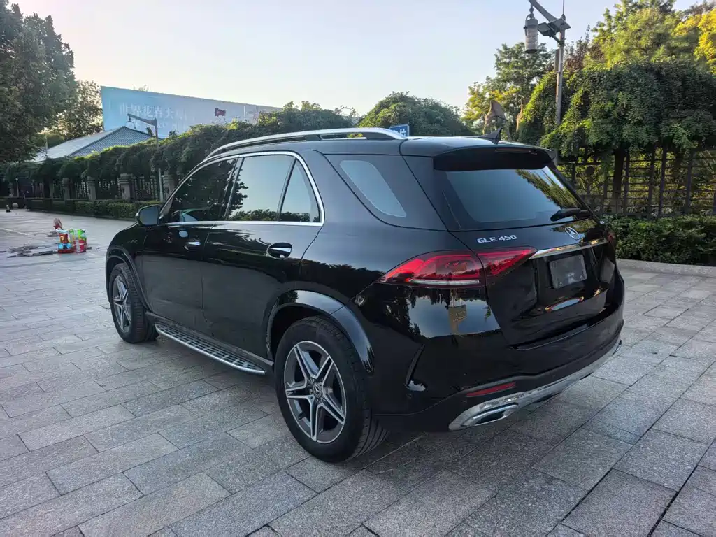Mercedes-Benz GLE (Import) — миниатюра 4