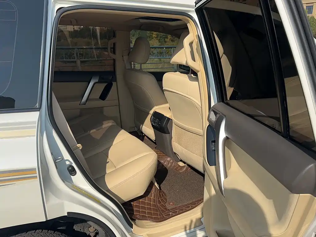 Toyota Prado (Import) — миниатюра 22