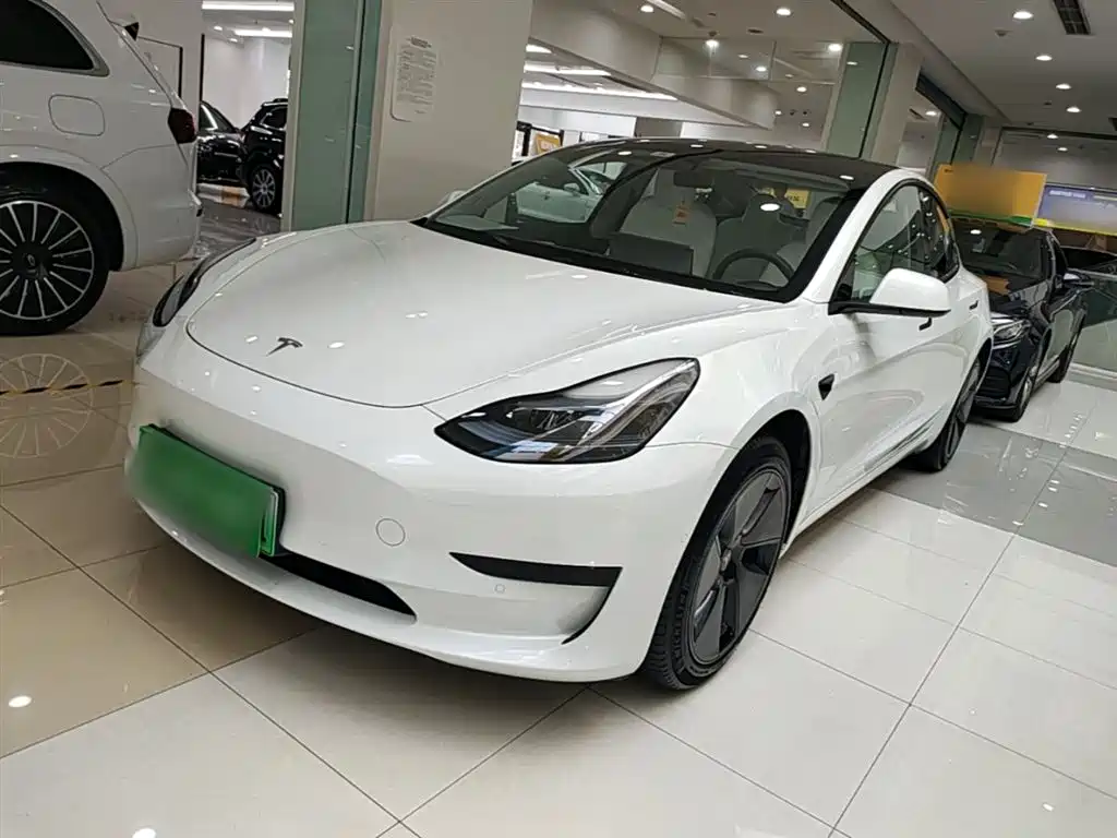 Tesla Model 3 2023