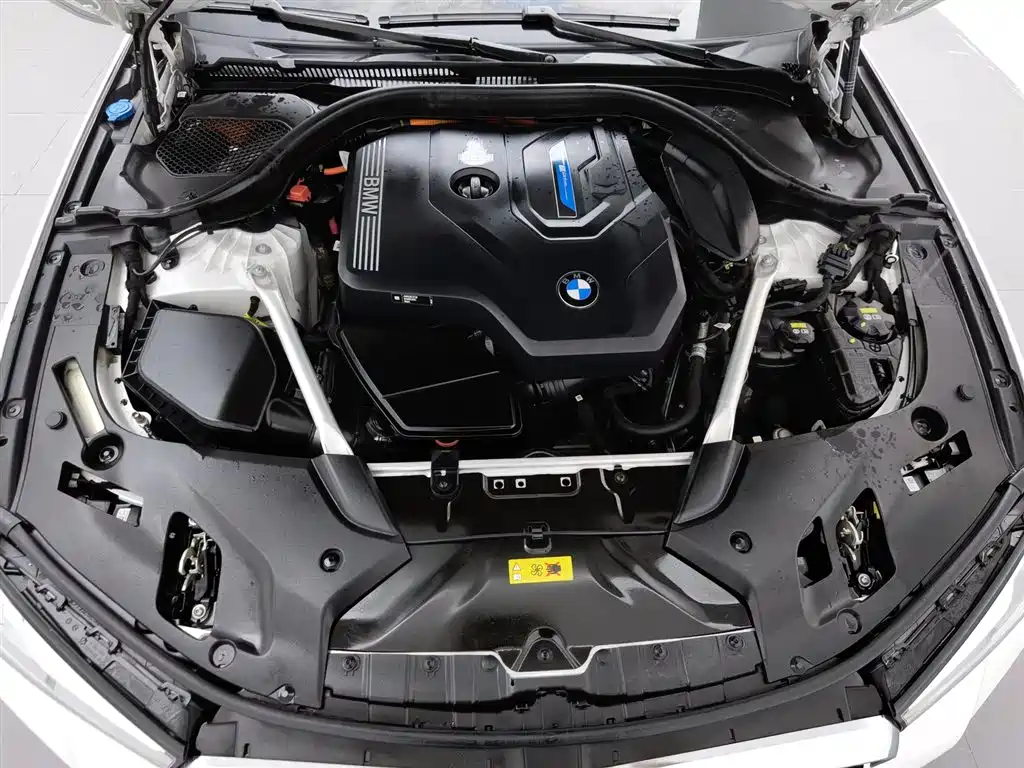 BMW 5 Series 5 2021 535Le M Sport