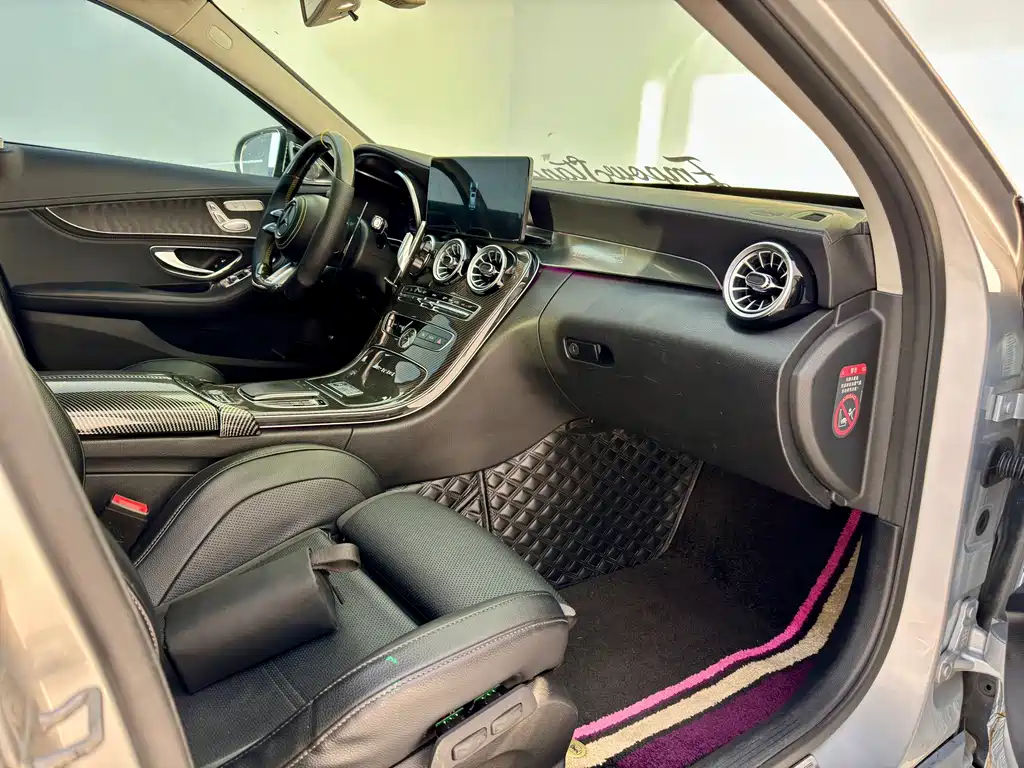Mercedes-Benz C-Class — миниатюра 12