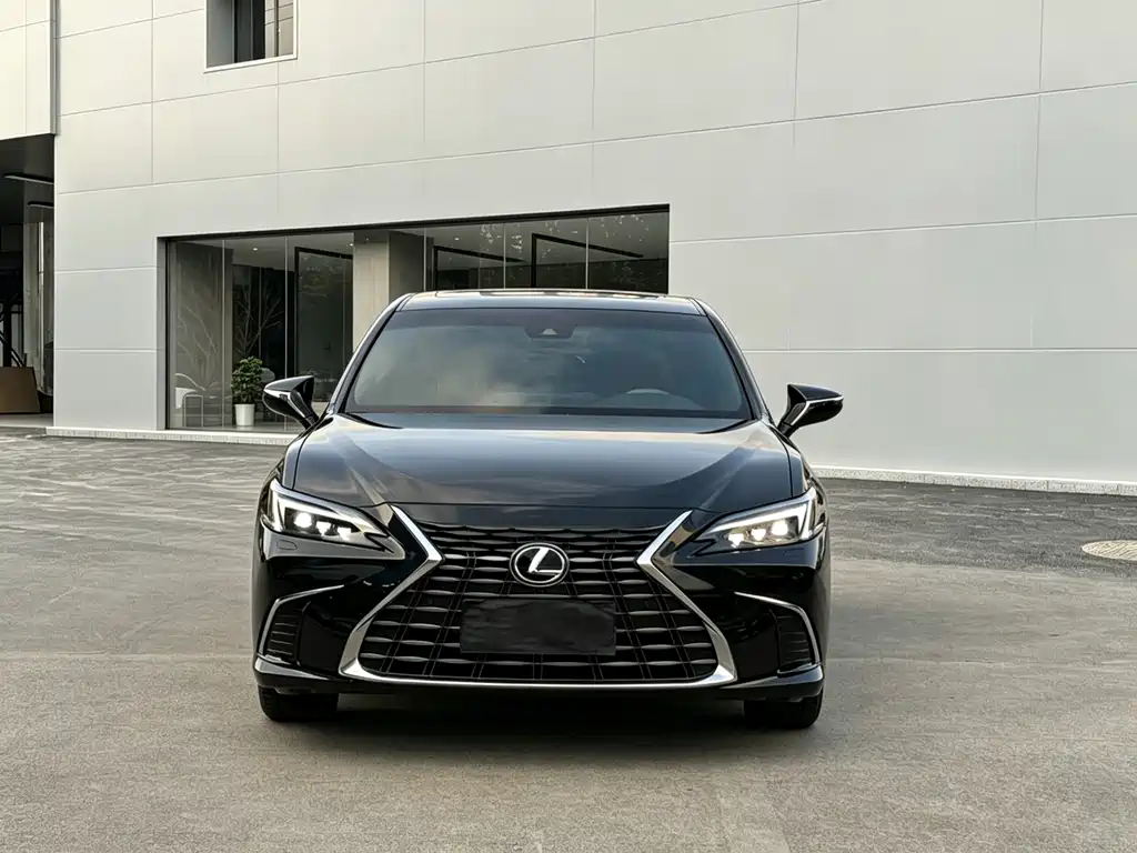 Lexus ES 2025 200 Premium