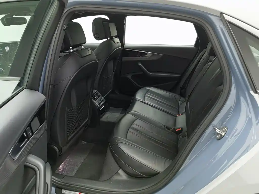 Audi A4L — миниатюра 15