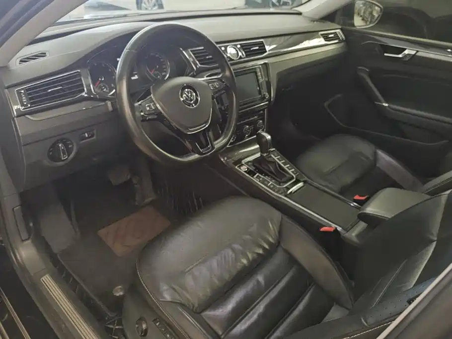 Volkswagen Passat — миниатюра 12