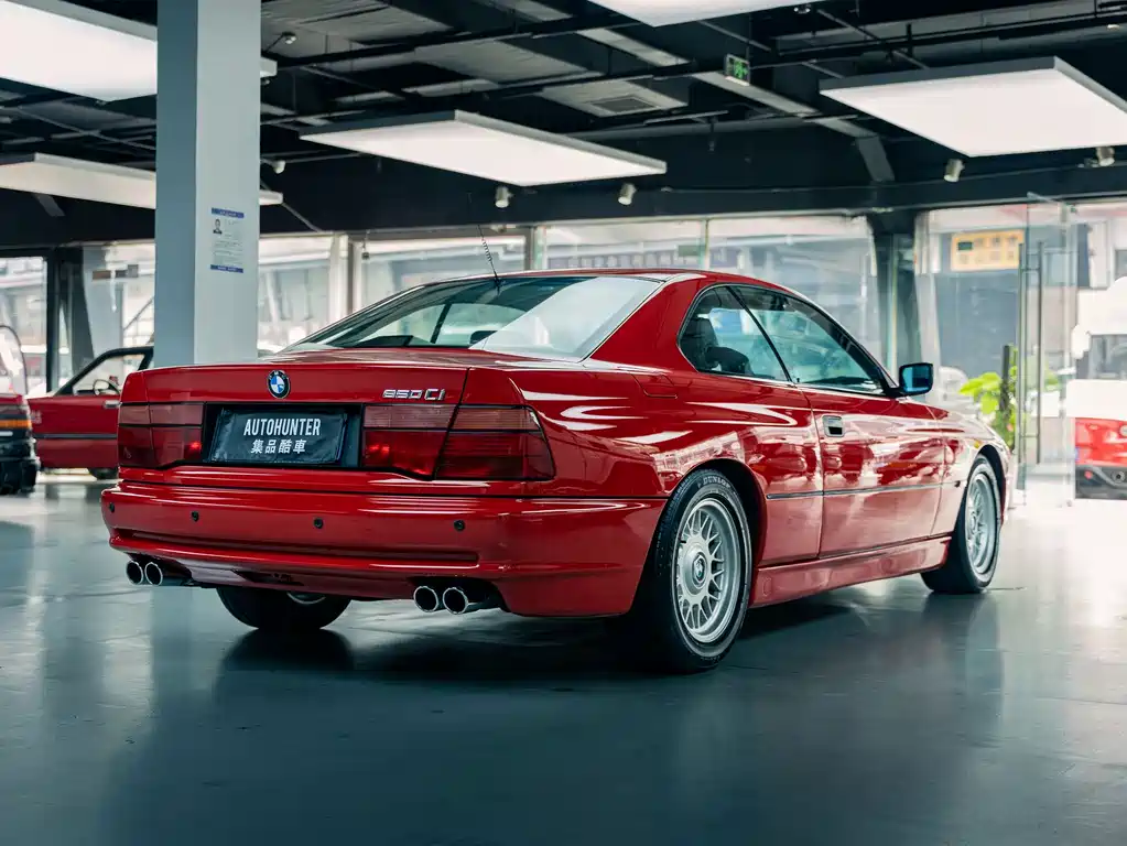 BMW 8 Series — миниатюра 4