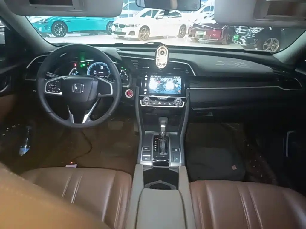Honda Civic — миниатюра 10