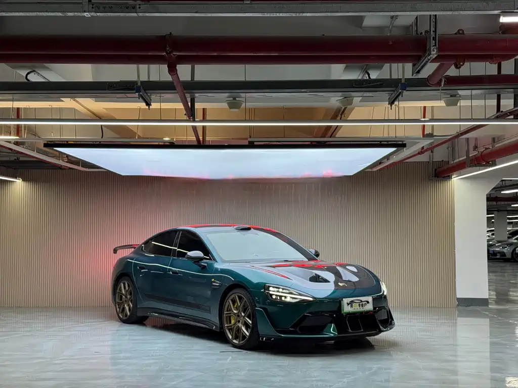 XIAOMI CAR XIAOMI SU7 ULTRA