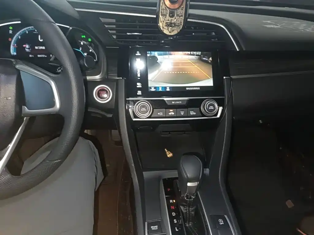 Honda Civic — миниатюра 13