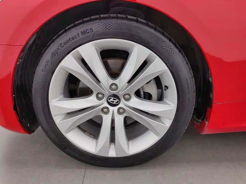 Hyundai Genesis Coupe — миниатюра 17