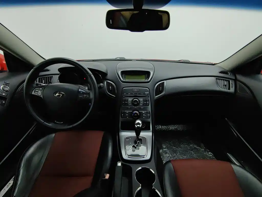 Hyundai Genesis Coupe — миниатюра 5