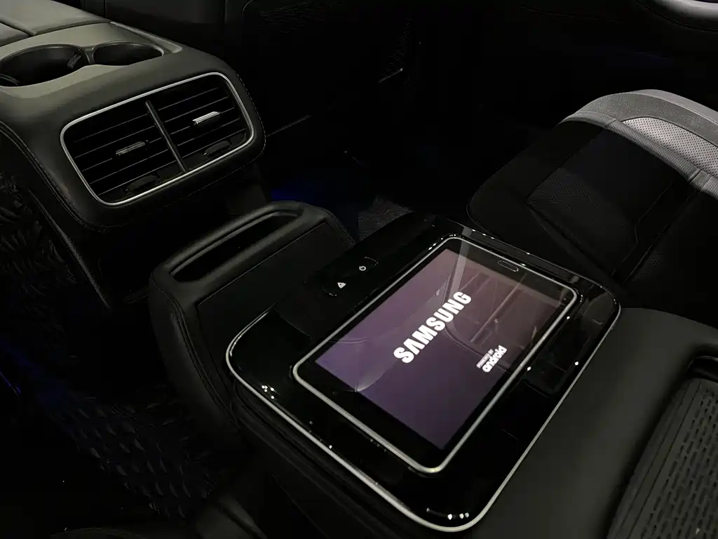 Mercedes-Benz GLE AMG — миниатюра 9