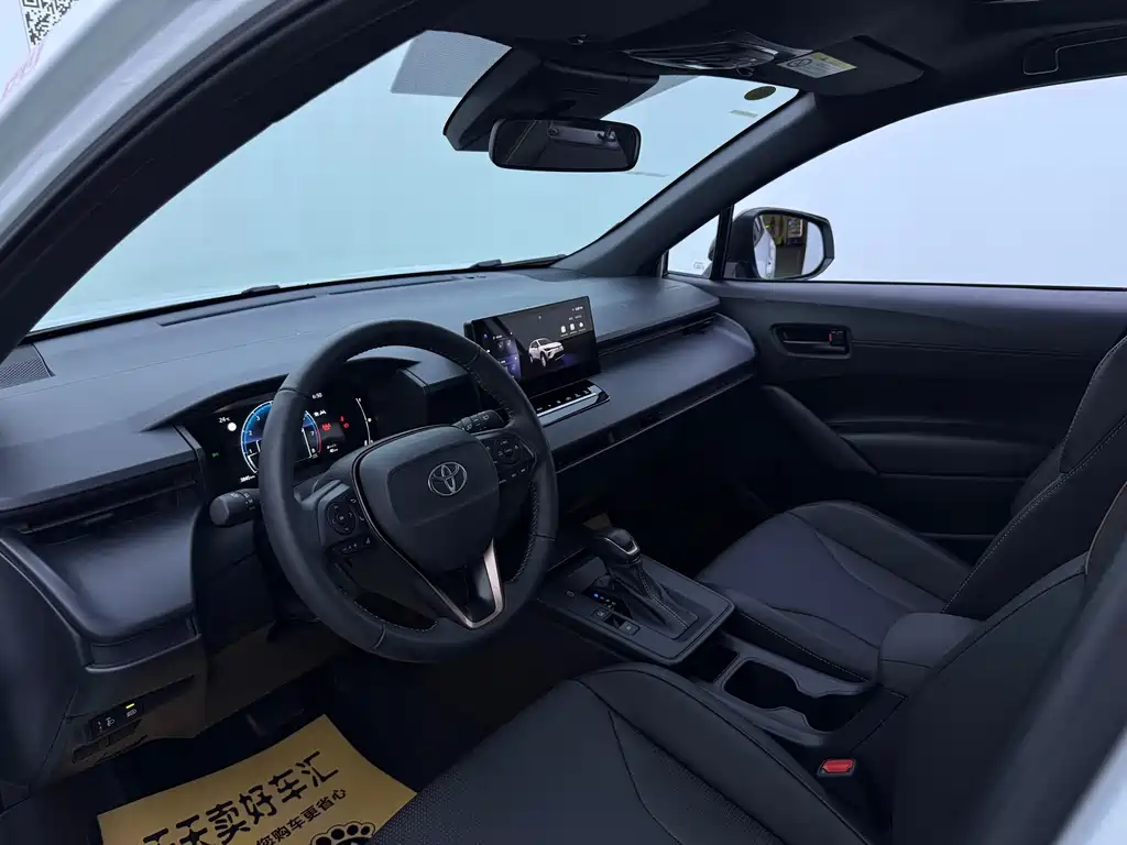 Toyota Corolla Cross — миниатюра 5