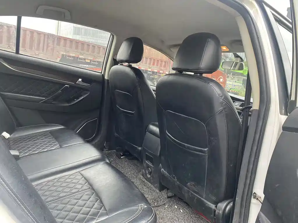 Zotye Zotye Z500 — миниатюра 5