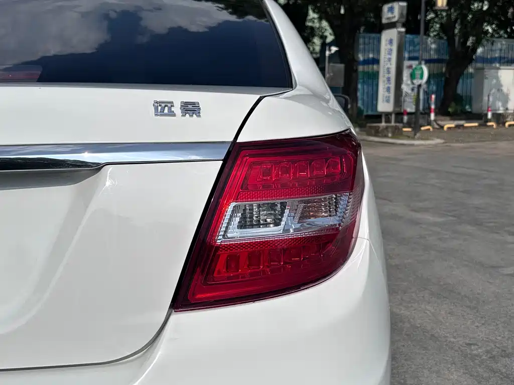 Geely Vision — миниатюра 10
