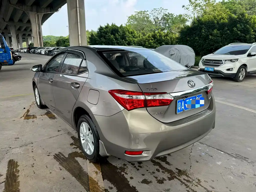 Toyota Corolla — миниатюра 5