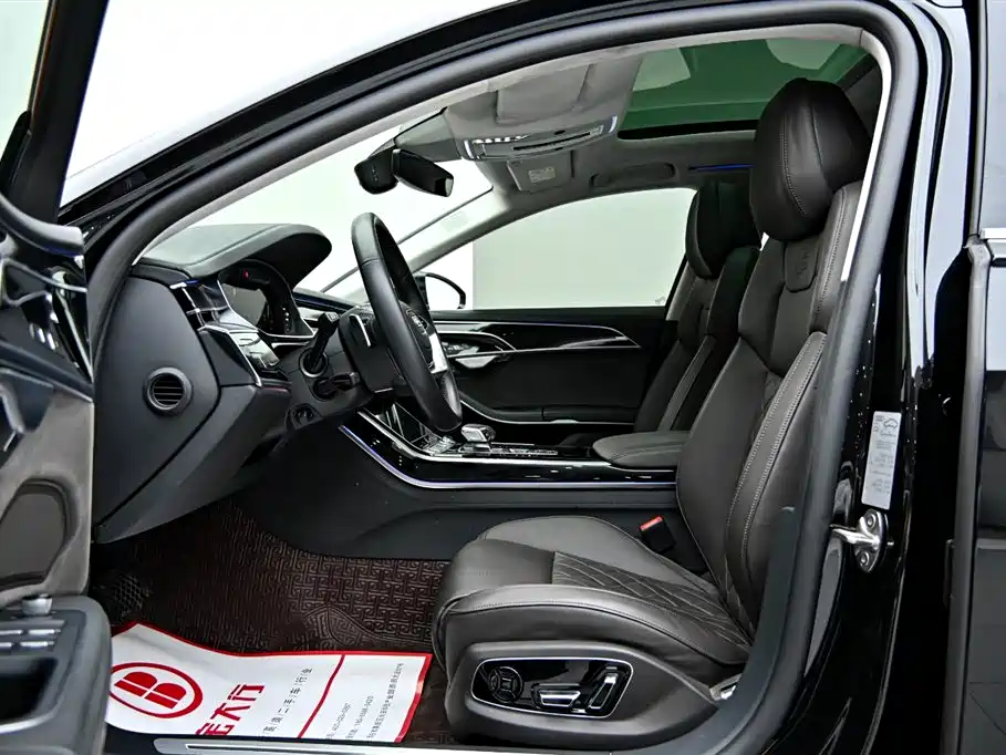 Audi A8 New Energy A8L 60 TFSIe quattro Collection Edition, фото 11