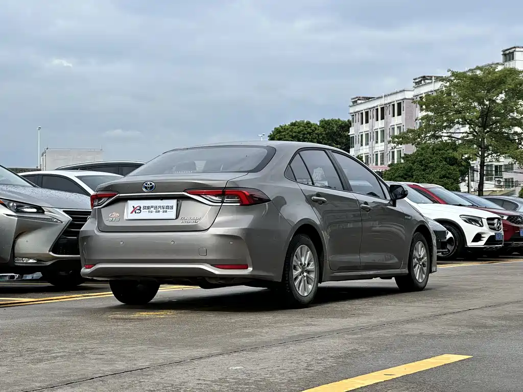 Toyota Corolla — миниатюра 4