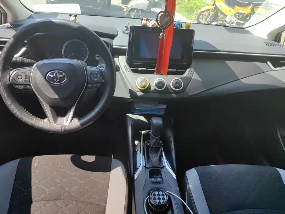 Toyota Corolla — миниатюра 12