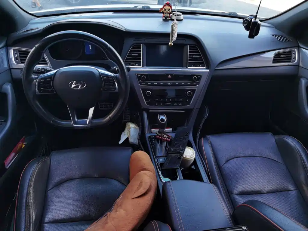 Hyundai Sonata — миниатюра 5