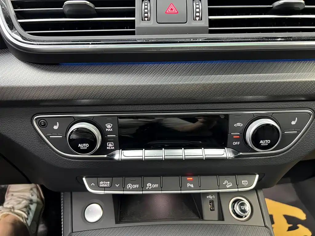 Audi Q5L — миниатюра 8